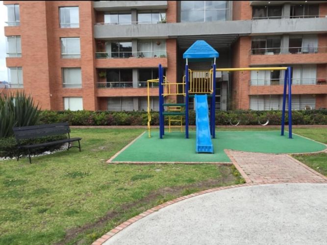 Apartamento de 3 alcobas en venta en Gilmar, Bogotá, 179 m² · foto 8 de 10