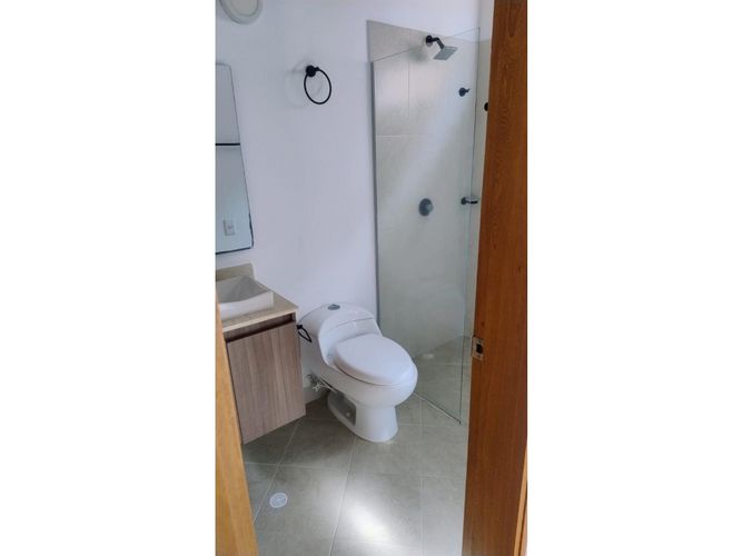 Casa de 3 alcobas en venta en San Antonio De Pereira, Rionegro, 141 m² · foto 4 de 10