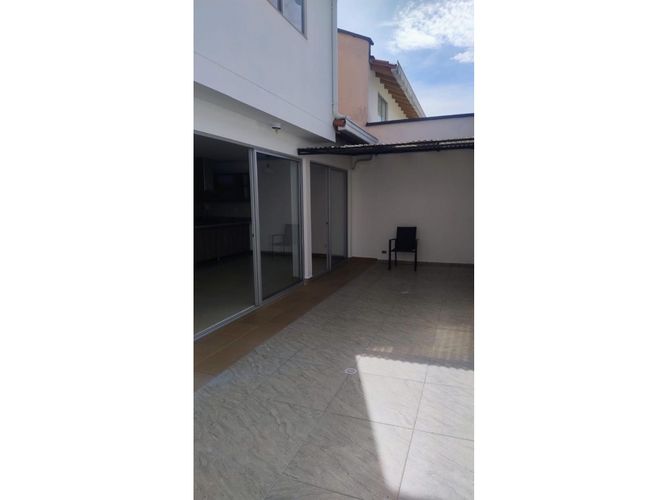 Casa de 3 alcobas en venta en San Antonio De Pereira, Rionegro, 141 m² · foto 9 de 10