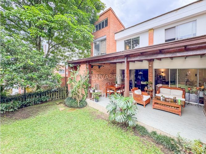 Casa de 4 alcobas en venta en Urbanizacion Remansos De San Lucas, Envigado, 198 m² · foto 1 de 14