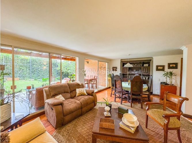 Casa de 4 alcobas en venta en Urbanizacion Remansos De San Lucas, Envigado, 198 m² · foto 2 de 14