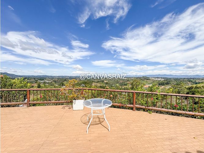 Finca en venta en Canoas, Guarne, 179 m² · foto 2 de 18
