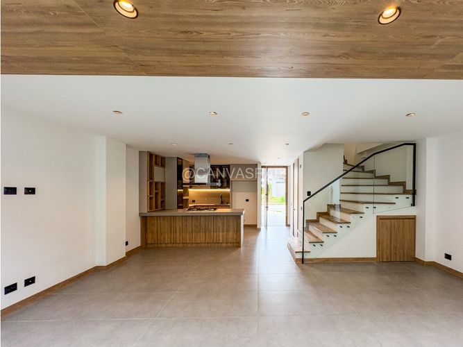Casa de 4 alcobas en venta en Barro Blanco, Rionegro, 235 m² · foto 5 de 18
