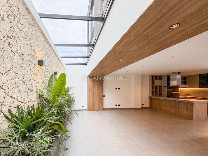 Casa de 4 alcobas en venta en Barro Blanco, Rionegro, 235 m² · foto 6 de 18