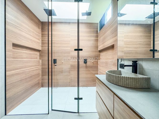 Casa de 4 alcobas en venta en Barro Blanco, Rionegro, 235 m² · foto 11 de 18