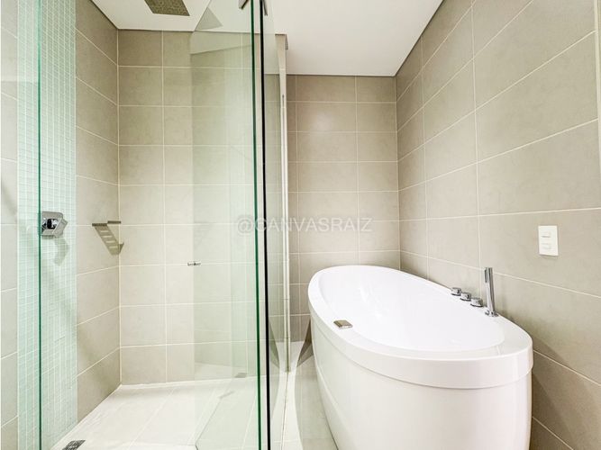 Apartamento de 1 alcoba en venta en El Poblado, Medellín, 57 m² · foto 11 de 12