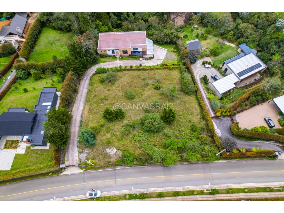 Land in Las Palmas (2105 m²) for Sale - 2