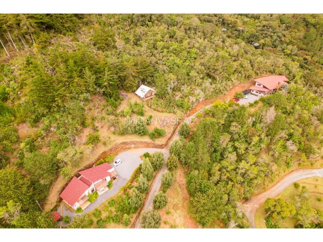 Casa de 4 alcobas en venta en Guamito, La Ceja, 350 m² · foto 14 de 15