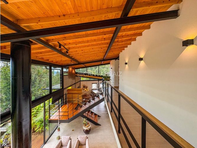 Casa de 4 alcobas en venta en Guamito, La Ceja, 350 m² · foto 15 de 15
