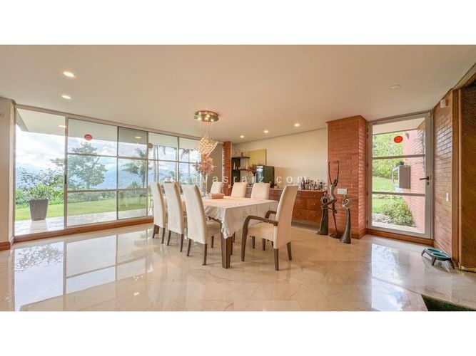 Casa de 5 alcobas en venta en Las Lomas, Medellín, 470 m² · foto 7 de 15