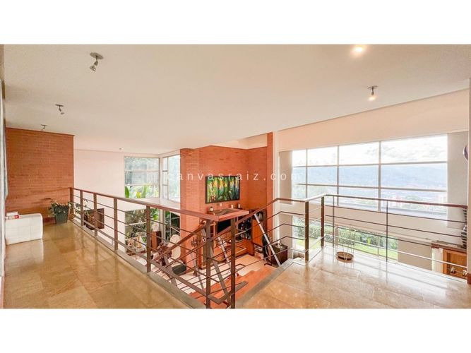 Casa de 5 alcobas en venta en Las Lomas, Medellín, 470 m² · foto 10 de 15