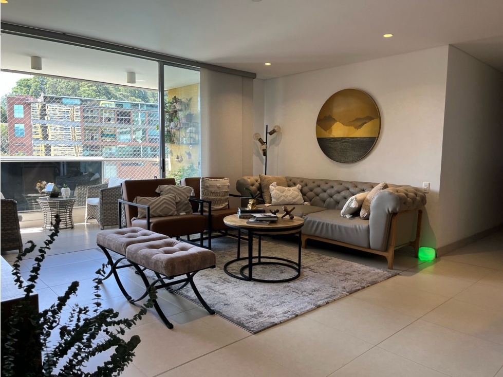 Apartamento en venta en El Poblado, Medellín 2