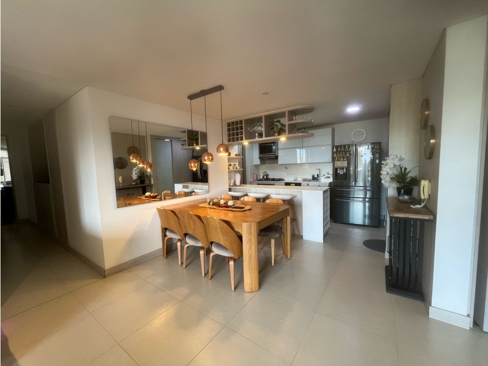 Apartamento en venta en El Poblado, Medellín 4
