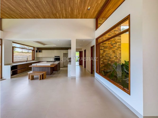 Casa de 4 alcobas en venta en Quirama, El Carmen de Viboral, 420 m² · foto 5 de 15