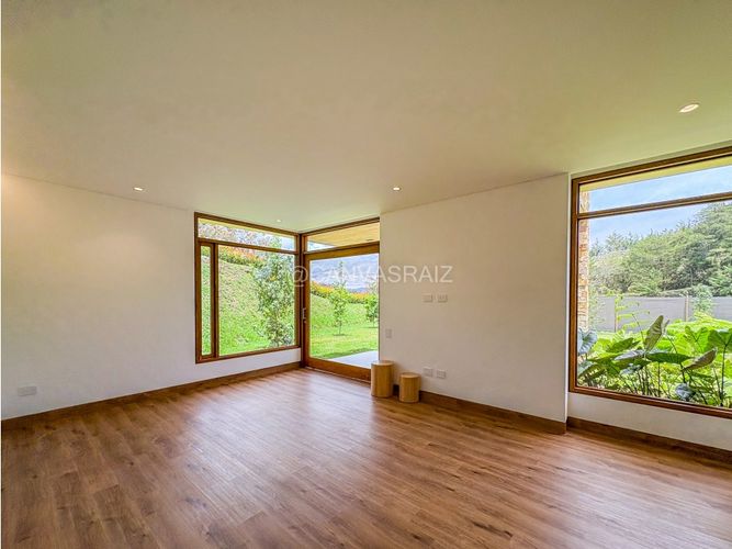 Casa de 4 alcobas en venta en Quirama, El Carmen de Viboral, 420 m² · foto 9 de 15