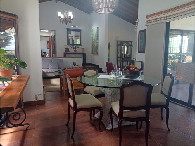Finca en venta en Lomitas, La Ceja, 315 m² · foto 3 de 23