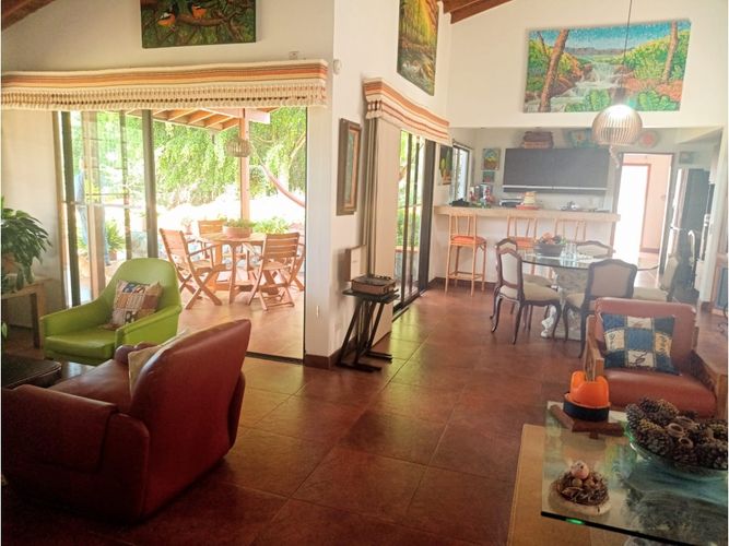 Finca en venta en Lomitas, La Ceja, 315 m² · foto 4 de 23