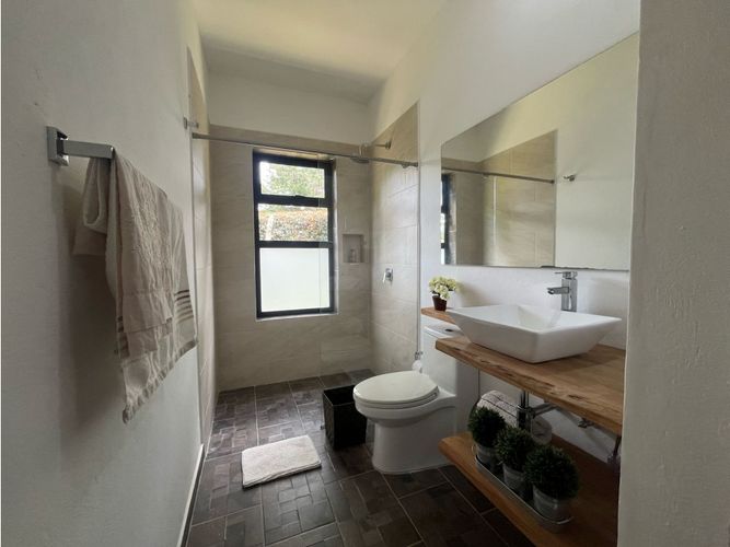 Casa de 4 alcobas en venta en Guamito, La Ceja, 480 m² · foto 7 de 12