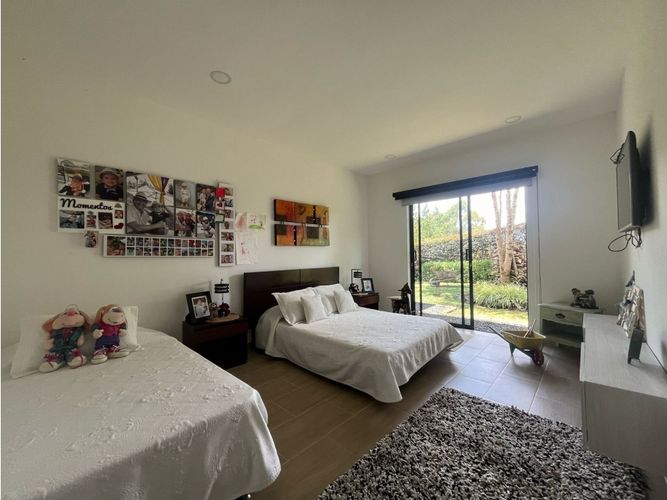 Casa de 4 alcobas en venta en Guamito, La Ceja, 480 m² · foto 8 de 12