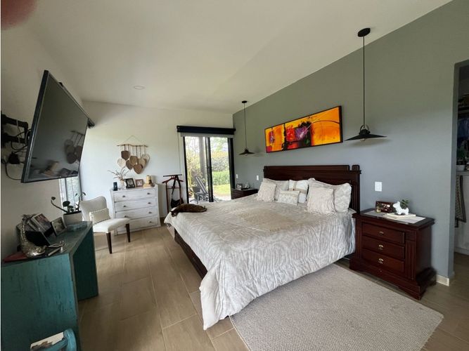 Casa de 4 alcobas en venta en Guamito, La Ceja, 480 m² · foto 11 de 12