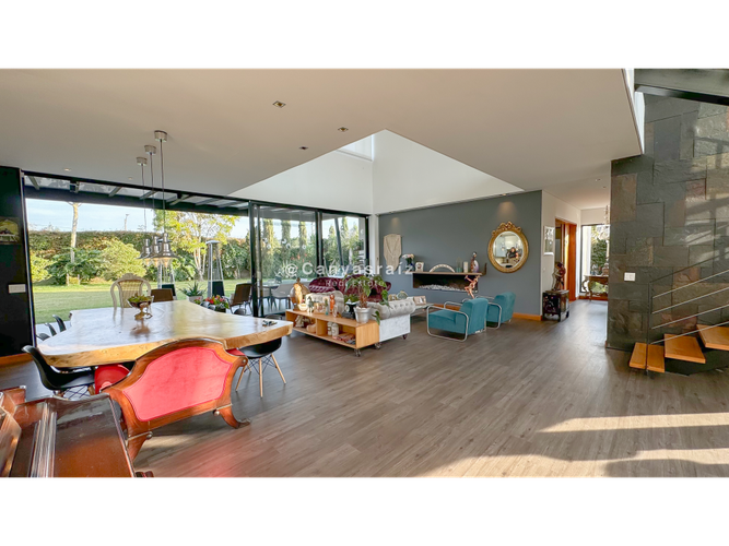 Casa de 5 alcobas en venta en Las Palmas, Envigado, 436 m² · foto 3 de 22