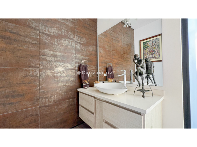 Casa de 5 alcobas en venta en Las Palmas, Envigado, 436 m² · foto 9 de 22