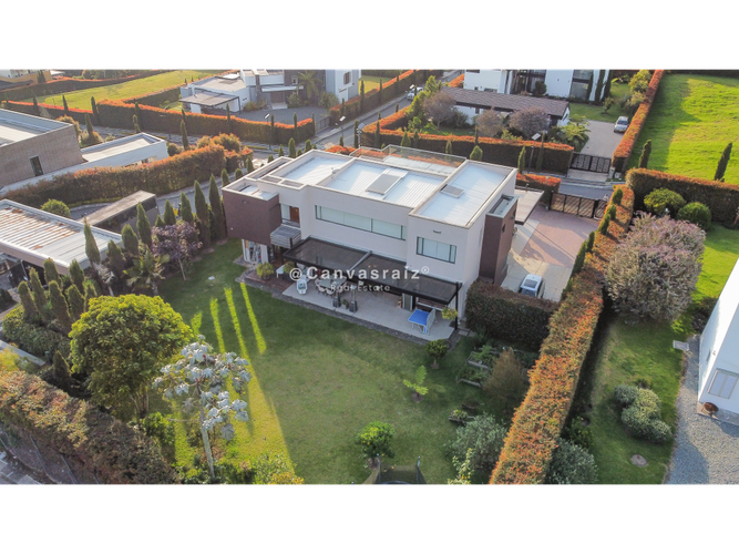 Casa de 5 alcobas en venta en Las Palmas, Envigado, 436 m² · foto 20 de 22