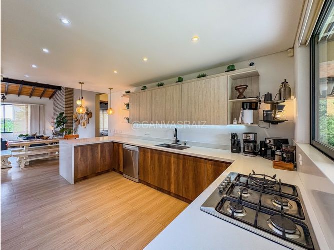 Casa de 4 alcobas en venta en Llano Grande, Rionegro, 267 m² · foto 5 de 15