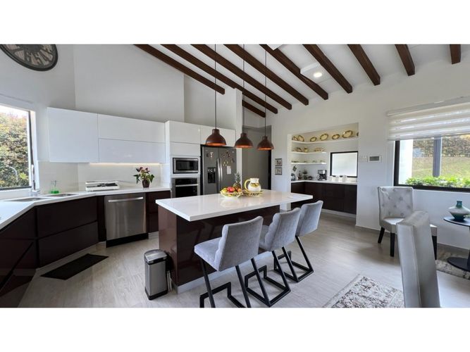Casa de 4 alcobas en venta en La Mosquita, Rionegro, 374 m² · foto 8 de 21