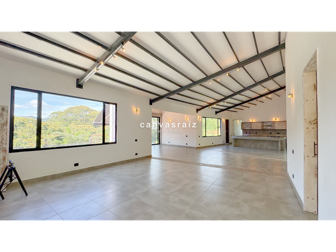 Finca en venta en San Nicolas, La Ceja, 311 m² · foto 3 de 21
