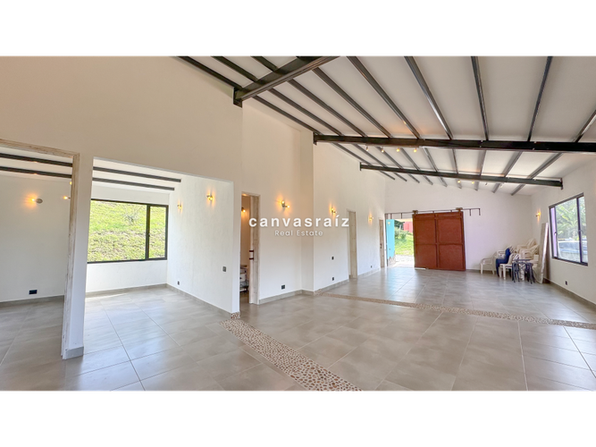 Finca en venta en San Nicolas, La Ceja, 311 m² · foto 4 de 21