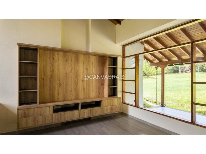 Casa de 4 alcobas en venta en Guamito, La Ceja, 300 m² · foto 6 de 12