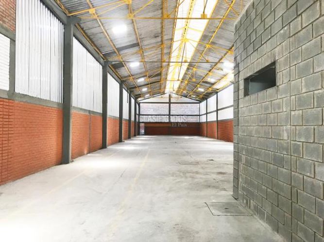 Bodega en arriendo en Acopi, Yumbo, 822 m² · foto 9 de 14