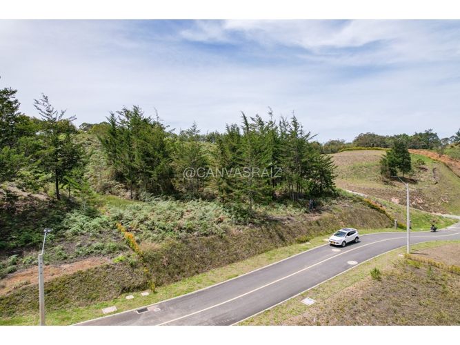 Lote en venta en Quirama, El Carmen de Viboral, 2580 m² · foto 3 de 10