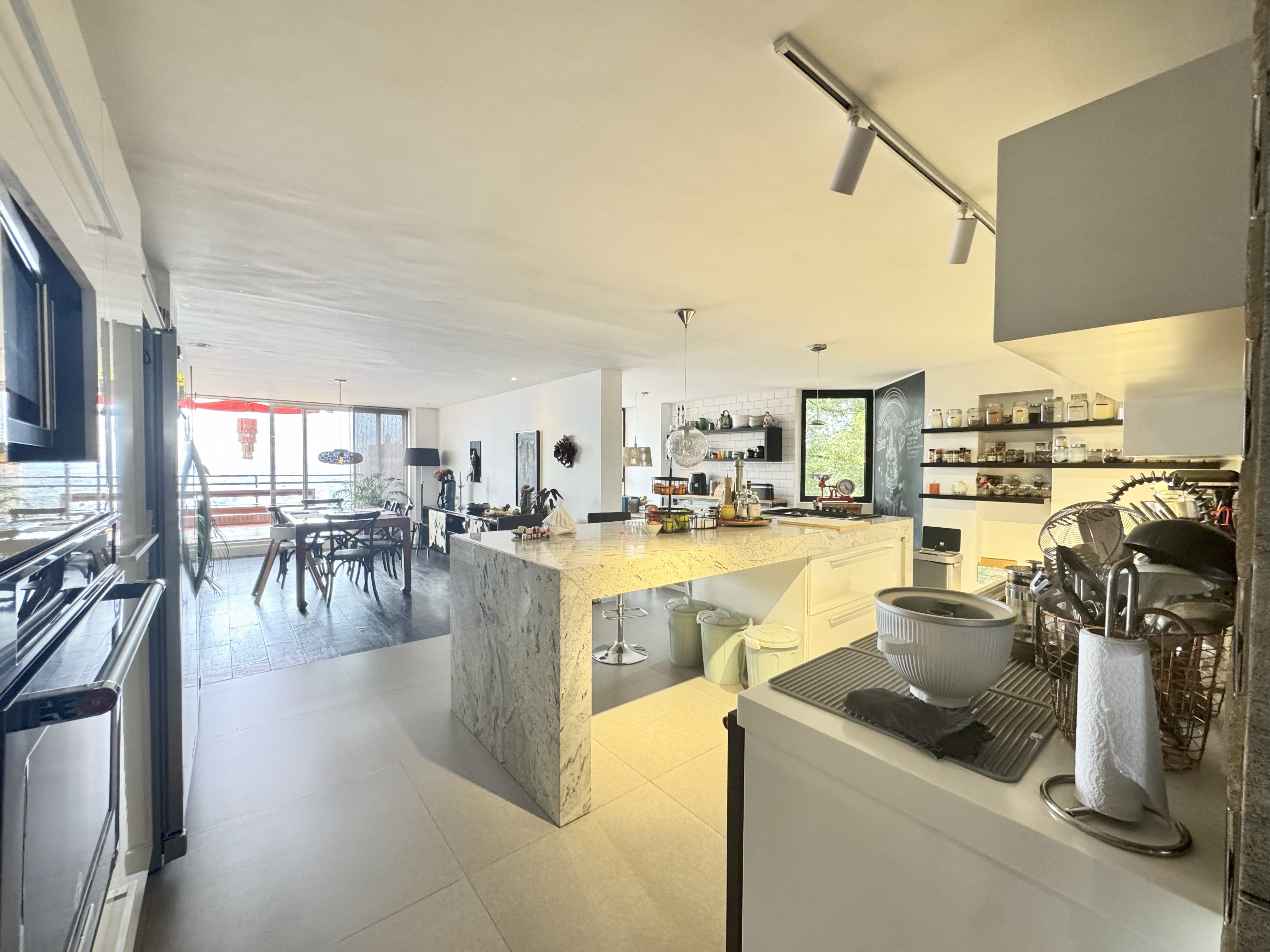 Apartamento en venta en Los Rosales, Bogotá · foto 5 de 24