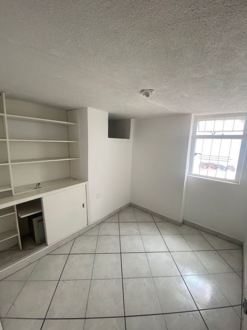 Casa de 10 alcobas en venta en Cabecera Del Llano, Bucaramanga, 477 m² · foto 13 de 24