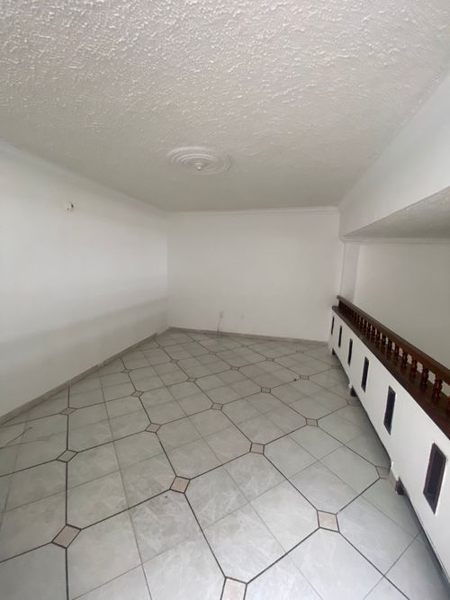 Casa de 10 alcobas en venta en Cabecera Del Llano, Bucaramanga, 477 m² · foto 14 de 24