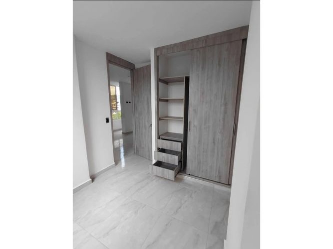 Apartamento de 2 alcobas en venta en Cedro, Girón, 38 m² · foto 8 de 12