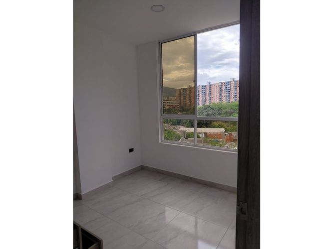 Apartamento de 2 alcobas en venta en Cedro, Girón, 38 m² · foto 9 de 12