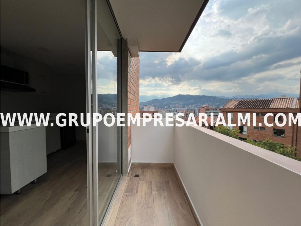 Apartaestudio en venta en El Poblado, Medellín 3