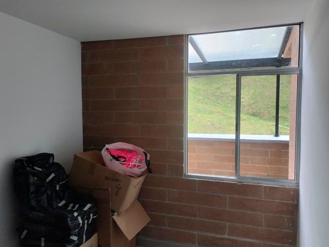 Apartamento de 2 alcobas en venta en El Poblado, Medellín, 73 m² · foto 13 de 17