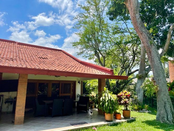Casa de 4 alcobas en venta en Pance, Cali, 315 m² · foto 2 de 21