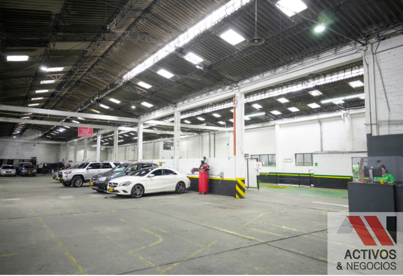 Warehouse for sale in San diego, Medellín 4