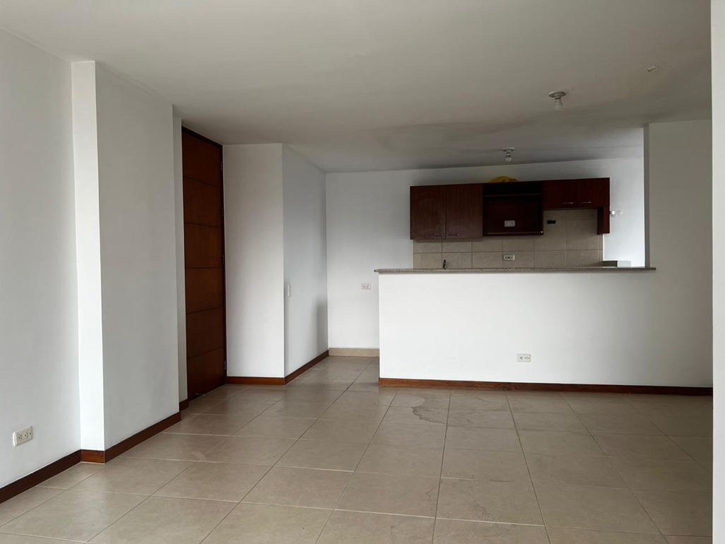 2BR Apartment in El esmeraldal (69 m²) - 4