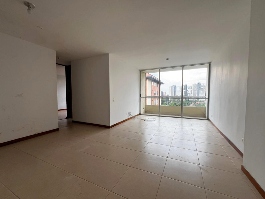 2BR Apartment in El esmeraldal (69 m²)