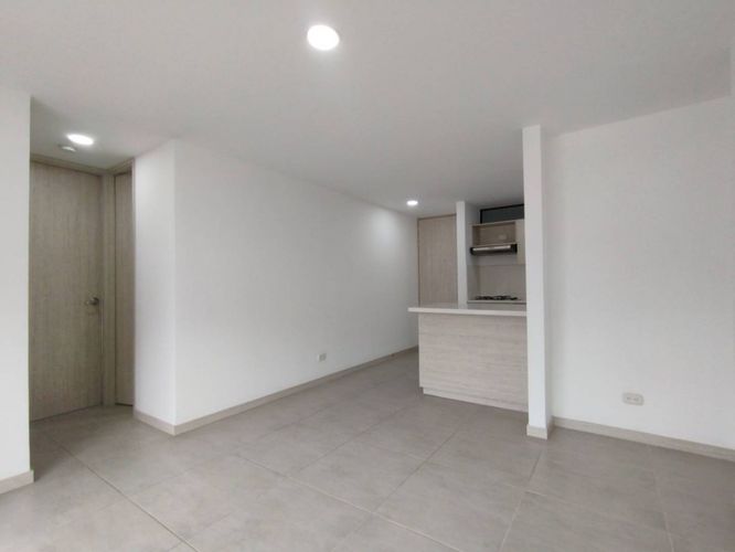 Apartamento de 2 alcobas en venta en El Retiro, 62 m² · foto 2 de 18