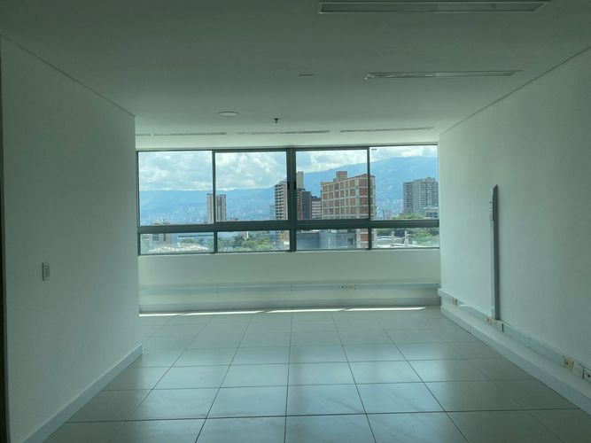 Oficina en arriendo en Aliadas Del Sur, Sabaneta, 36 m² · foto 2 de 8
