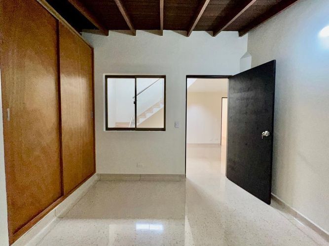 Oficina en venta en San Marcos, Envigado, 230 m² · foto 5 de 6