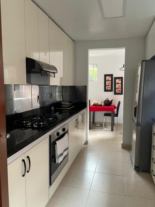 Casa de 3 alcobas en venta en Loma Benedictinos, Envigado, 230 m² · foto 7 de 15