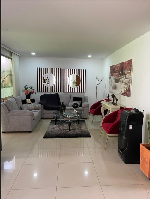 Casa de 3 alcobas en venta en Loma Benedictinos, Envigado, 230 m² · foto 13 de 15